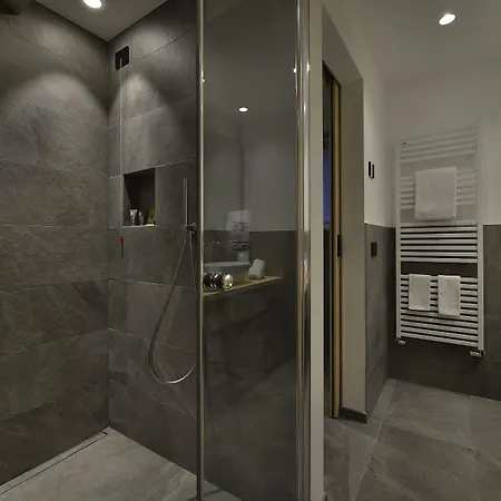 Hotel Valtellina 3*