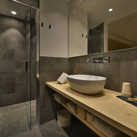 Hotel Valtellina 3*